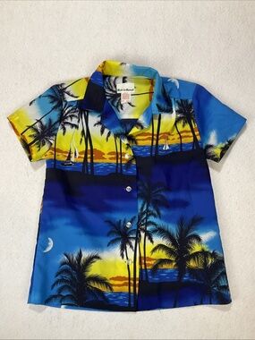 Made in Hawaii Scenic Button Down Hawaiian Shirt Women’s Size Small Blue